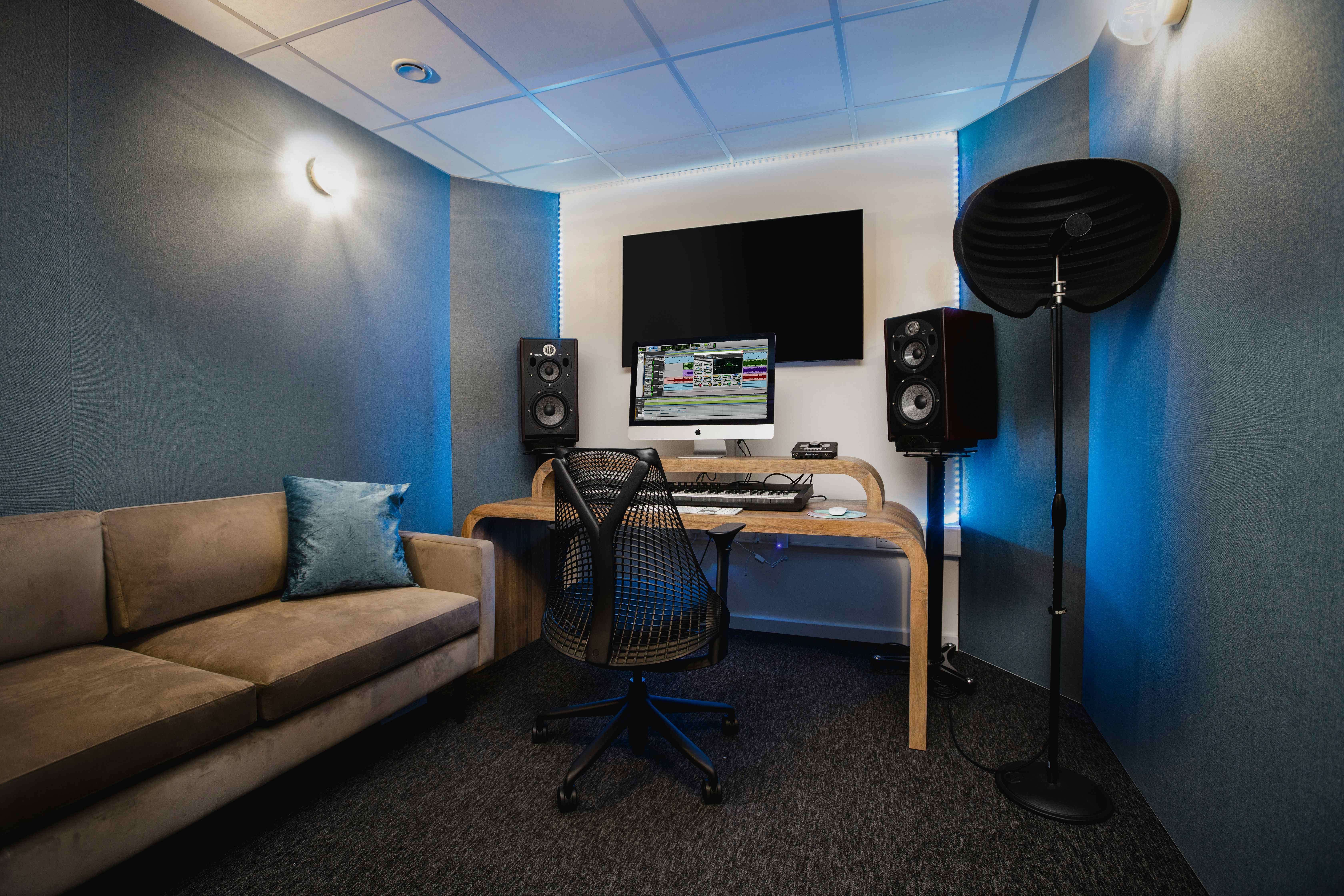 Production Music Studio, the halley